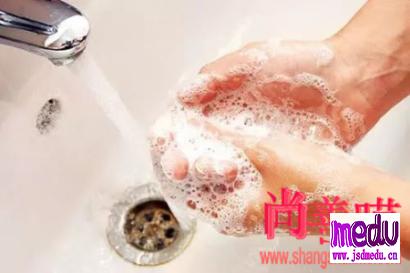预防新冠病毒肺炎应该怎样洗手才能预防新型冠状病毒感染？