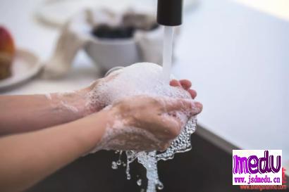 预防新冠病毒，宅在家也要“勤洗手”吗？